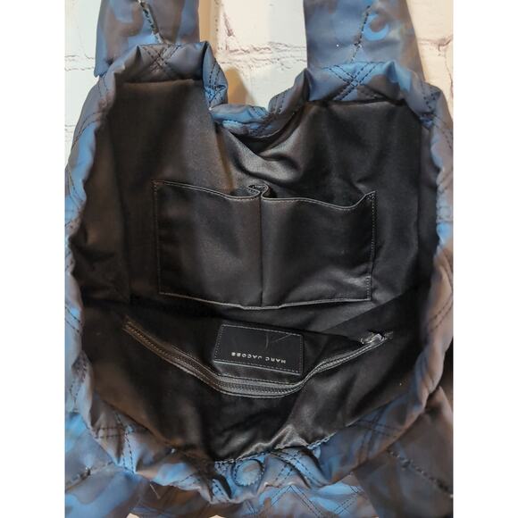 Marc Jacobs Quilted Nylon Knot Large Tote Bag Camouflage Midnight Blue Dust Bag - Picture 10 of 14